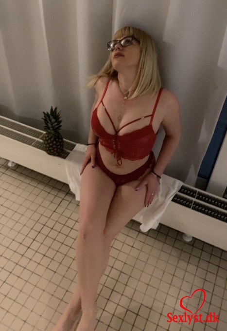 
					 kbenhavn !! AngelaHello sweety ;)Nice, blonde, 28 years lady with all natural from Greece.I can speak with you english, german, france, greek and italian language. Come and see me Privat and discreet apartmentsPrices:15min-600dkk30min-800dkk45min-1100dkk1h-1500dkk?? DO NOT ASK sex WITHOUT CONDOM!!For make appointment call me or write me
				