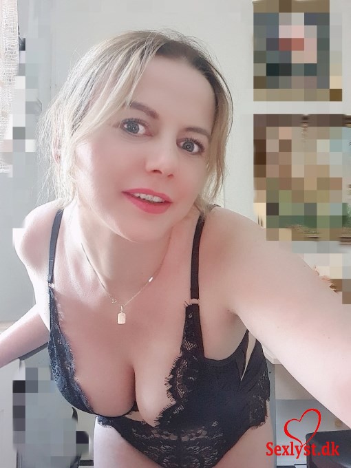 
					Hello Gents***I am friendly, sexy, who seeks to offer the ultimate experience in my warm friendly, safe, apartment where dreams are make and real life is forgotten...I have been told my experience is a mixture of nice and naughty !I have big natural boobs..superfrench always incl. my prices .Come and try, you won\'t be dissapointed!My place is clean and discreet. Parking is easy!My photos are real, no fake!!! You\'ll get what you see :-)IF YOU ASK FOR sex WITH OUT CONDOM!! I WILL BLOCK YOU !!!!EURO payments are Welcome15 MIN 400KR or 55?SEX ,SUPERFRENCH15 MIN 600KR or 80? (1cum) ANAL,SUPERFRENCH,30 MIN 600KR or 80? (1CUM)SEX,SUPERFRENCH,KISS SOFT,6945 MIN 1000K or 135?SEX,SUPERFRENCH,69,KISS SOFT,MASSAGE (2cum)60 min 1300k or 175? (2cum)Sex,superfrench,69,kiss soft massage,extra:-)anal 500krmegafrech = Cum in my mouth 300krkiss tonger 200krshower together 200kr
				