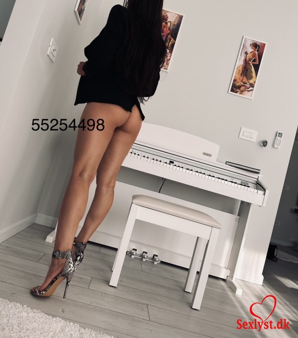 
					?hello, I\'m Celine new in dk. I am 22 years old, 1.66 height, 50 kilograms, long brown hair.? I am a very elegant and respectful girl, I am sweet and I like to offer perfect company. ?If you want to spend quality time with a cute girl, I\'m here for you, you can call me, you can send me messages for additional details, I\'m a real girl 100%. ?I am waiting for your message and I promise you that we will spend unforgettable time together!?The meeting can only be done with an appointment made at least 30 minutes before!?I don\'t accept black people because I had unpleasant experiences. (I AM NOT RACIST!).?I prefer to discuss all wishes and pleasures before we meet to avoid unpleasant misunderstandings. because of the price or the service.?I don\'t accept people who don\'t show respect and who behave badly, if you don\'t behave nicely I will have to kick you out!?I\'m a clean girl and I want you to be too!?I DO NOT OFFER HARD SEX!I DO NOT OFFER SEX WITHOUT CONDOM!I DO NOT OFFER DOMINATION FOR ME!~I want all the requirements I wrote to be respected, if you can\'t, please look for someone else!!!I accept Cash, MobilePay, PayPal, Revolut.
				