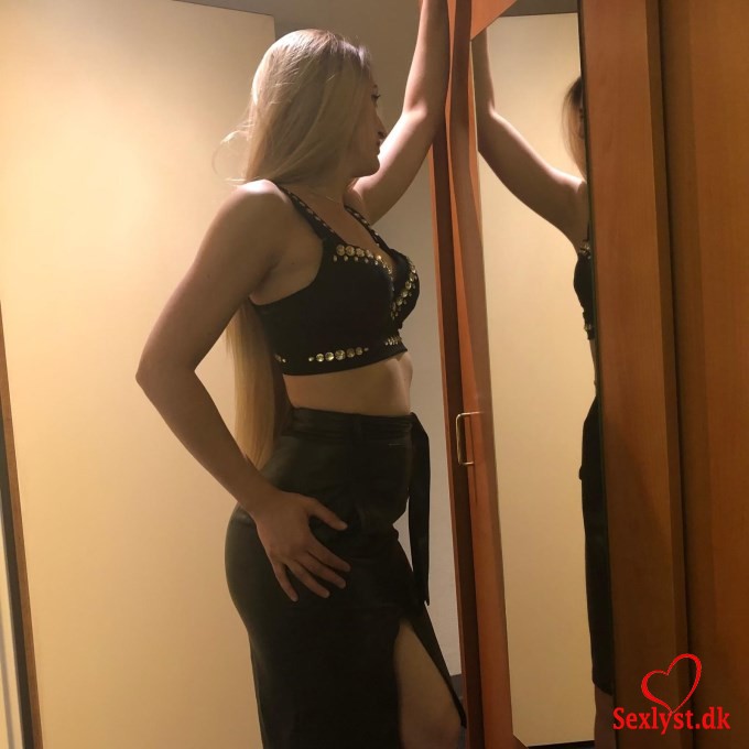 
					Will be a pleasure to meet you and offering my best services that will turn your fantasies into reality! I will show you how it is possible to live for a while in heaven. I\'m an opened minded party girl. If you are man enough, I\'m waiting for you to try me! I like what I do and if you treat me good It will be a perfect date 
				