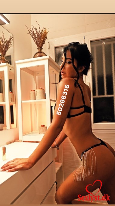 
					Hello darling !!! My name is Emma. I am your most exciting sexual fantasy...I am a tall, thin, elegant girl, with feline brown eyes and a mischievous smile, I am sensual, dedicated, with a very open mind?.I\'m new to Copenhagen.I love sex; I honestly can\'t get enough.I am a sweet and loving angel who also loves to kiss!I will receive you in a discreet apartment in Amager.My body is natural: firm breasts, small waist, smooth skin and a round ass that you won\'t want to stop touching. As you can see in my photos, I take care of myself, I go to the gym regularly!my cupcake is shaved. For me hygiene is very important so I expect the same from you.My prices:-60 min - 265 Eur / 2000 Kr-45 min - 200Eur / 1500Kr-30 min - 130Eur / 1000KrPayment by DKK, ? or Revolut. You can consult for tantra massages. Write me SMS or WhatsApp to make an appointment.I\'ll only be here for a few days!Kisses Emma 
				