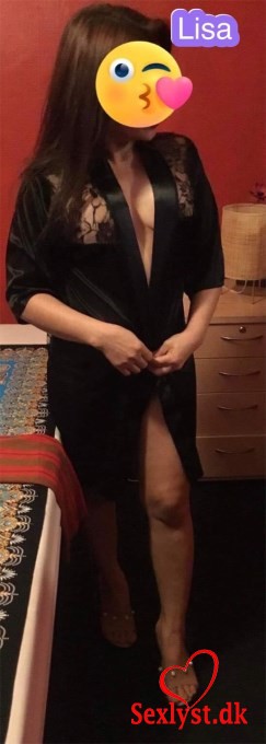 
					Hej?.kunder / gentleman Lisa er Thailandske kvinde  Jeg   er dejligt dygtigt  smukke og meget sde?.Give rigtigt god massage  og give rigtigt god service ?..Jeg har alle service som du nsker / du vil?..Ringe og bestille tid s komme forbi besge mig?Mandag -sndag kl 09.00-22.00Tel.55248714stergade 1F3600 Frederikssund /Roskilde / Jyllinge / Nordsjlland / Kbenhavn / Helsingr / Hornbk / Saunte / Hrsholm / Humlebk / Hillerd / Grsted / Hornbk / Gilleleje/ lsgrde / Snekkersten / Espergrde / Niv / KokkedalRungsted / lsgrde / Snekkersten / Espergrde / Niv / Kokkedal / Lyngby/Glostrup/Allerd /Slangerup/Holte/Lyngby/Birkerd/Virum /
				
