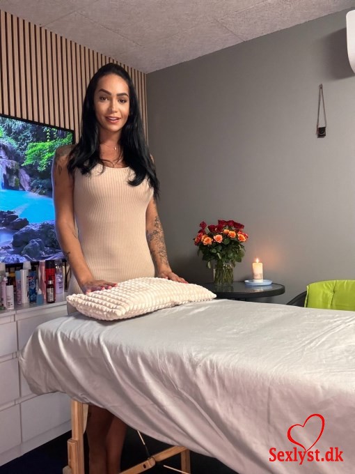 
					Hi guys Are you stressed,tired or just want try something diferent and great,im here for make you relax and enjoy every minute with me. Im a profissional massagist girl. I study and learn very good how to give a great Relax massage. I give a full body massage oil, all with my soft hands. Happy ending is also possible but only manual (handjob) Call me for more information, I?m also on WhatsApp500 dk 30 min Back massage 700 dk for a full body Massage, ir takes round 45 to 50 min  #massage #relaxmassage #rdovre #relaxtime #braziliangirl
				