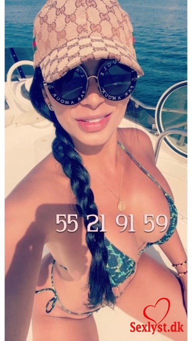 
					Hello naughty lovers. I am a super sexy LATINA I like to party I accept cash.. Revolut. I am a horny Colombian Latina girl. with a hot wet tight pussy ?? waiting for you. open minded and a woman who loves sex. I only offer pleasure. KISSES. 69. SPANISH MASSAGE. URETHRAL MASSAGE. Erotic massage. Golden shower. Showering together. I do not answer private numbers. I do not offer anal sex for myself. I am the toy expert for you. of different sizes. from beginner to professional. you make the decision. always with respect and your approval.... I do not offer sex without a condom. I also do outings as long as it is in a hotel. Lots of kisses ??60 minutes 2000 30 minutes 1000 45 minutos  1500a two-hour trip 4000The extras will be. Apart
				