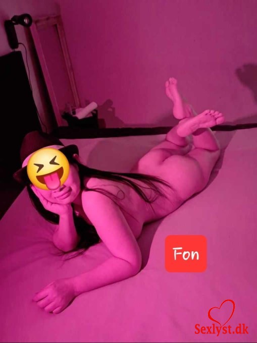 
					Hello sweet man?Erotic massage best in town? sweet and great massage  with good service mind?Fon 42 years professional massage fine and slim body lovely smile friendly and good speaking English and good entertain, b2b erotic massage bj xxx Cocktail full service massage, b2b, bj and xxx More details please contact me 91975405Looking forward to see youKiss kiss kiss
				