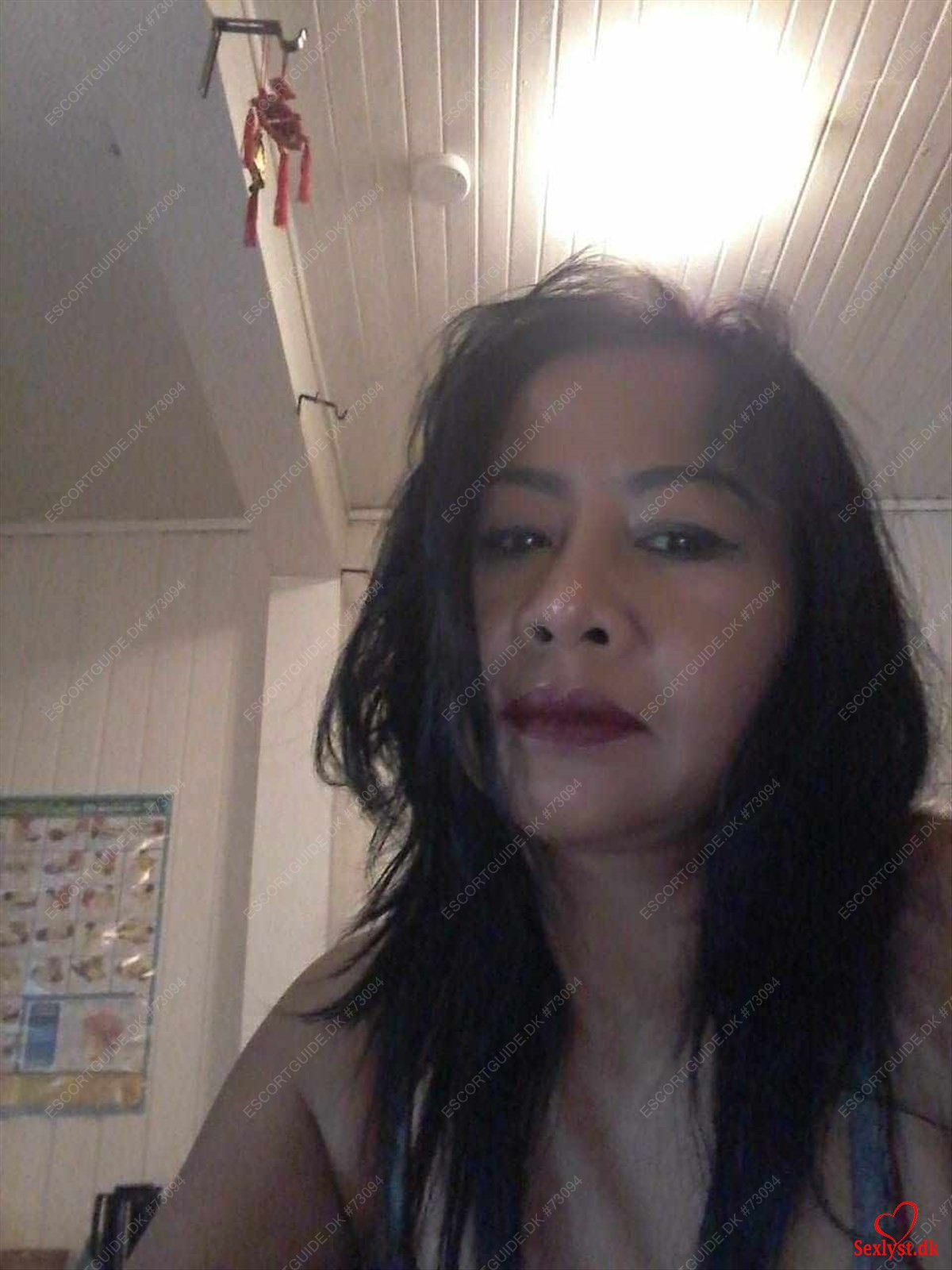 
					Hej jeg hedder Nok og er 45 r. Jeg har erfaringer i mere 10 r indenfor thai massage.Sger du andre massageformer, kan du bare ringe eller skrive en sms.Priser:Thai massage: 30 min/1 time = 300/500 kr.Olie massage: 30 min/1 time = 300/500 kr.Tantra massage: 30 min/1 time = 300/500 kr.Betaling kontant med DKK, Dollars, Euro eller med kort via Flatpay.Du skal ringe eller skrive for at bestille tid p: 52798508
				